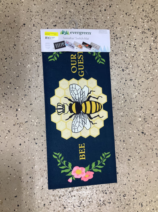 Bee Our Guest Sassafrass Switch Mat