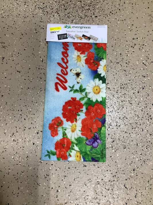 Geraniums and Daisies Textured Sassafrass Switch Mat