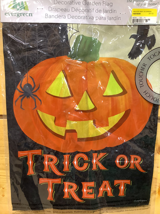 TRICK OR TREAT GARDEN FLAG