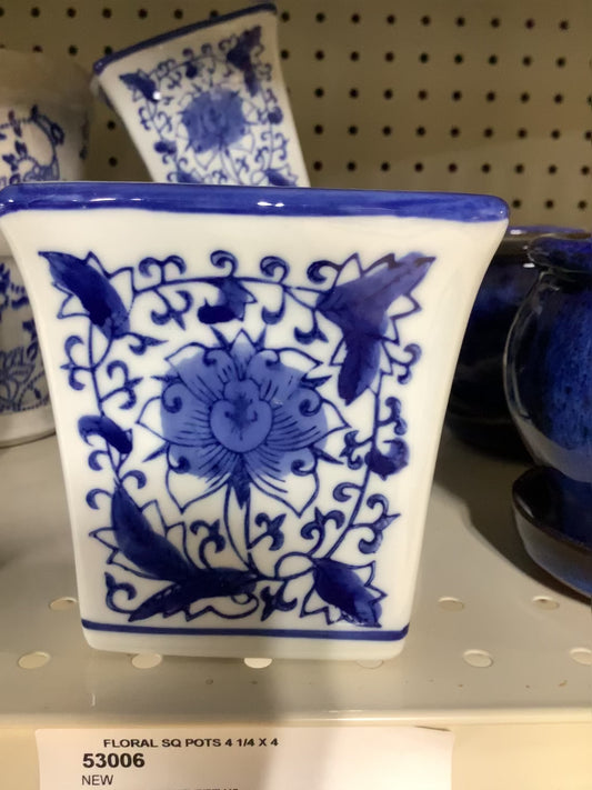 FLORAL POT BLUE AND WHITE 4"